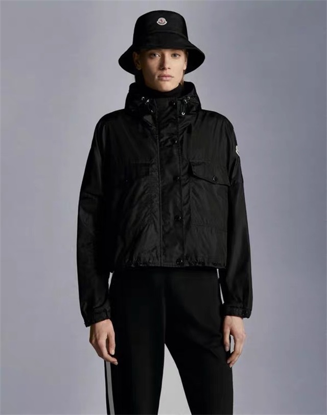 Moncler Jacket-008